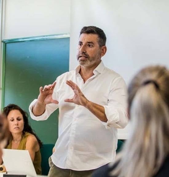 Recuperar el derecho a vivir en casa: el fin de 30 años de silencio