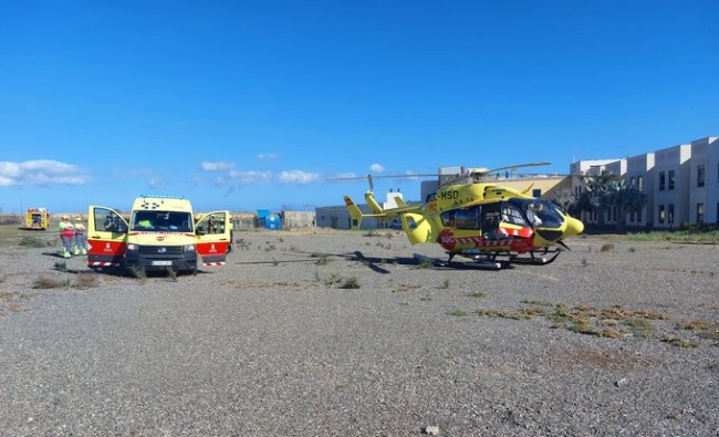 Trasladan en helicóptero medicalizado a una mujer recuperada de una parada cardiorrespiratoria en Meloneras