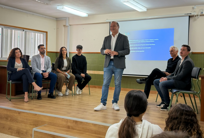 El Cabildo promueve entre los jóvenes la orientación profesional y de empleo en el mundo digital y las redes sociales