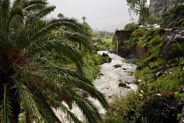 Santa Lucía desactiva el PEMU por la borrasca Therese que deja agua corriendo en los barrancos de Tirajana, Balos y Los Llanos