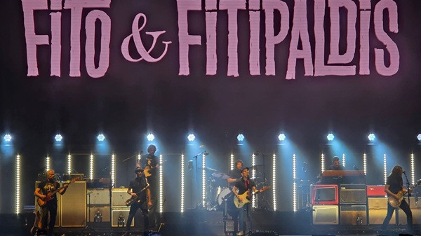 Fito & Fitipaldis conquistan el Anexo: Rock, alma y un lleno absoluto