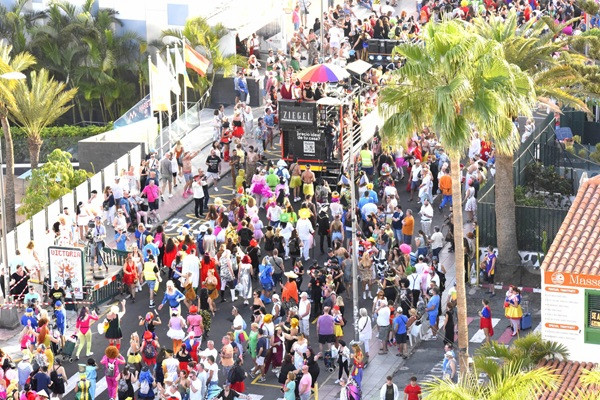 La Gran Cabalgata del Circo arranca este sábado en Maspalomas con 108 carrozas y una previsión de 350.000 asistentes