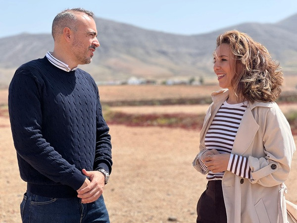 Turismo adjudica la instalación de farolas solares y papeleras inteligentes en los municipios de Canarias
