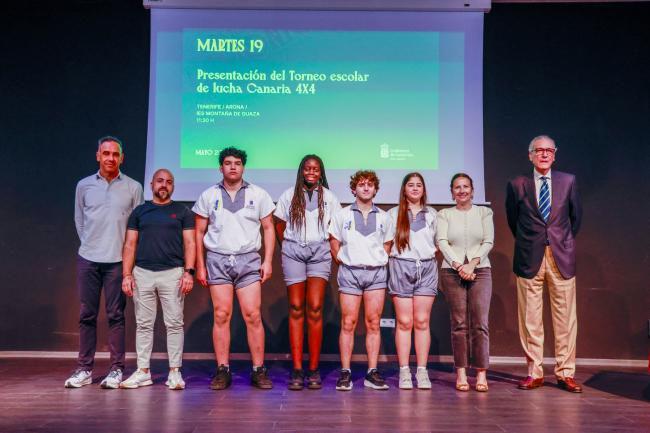 El Gobierno de Canarias presenta el proyecto de Lucha Canaria Escolar 4x4 para acercar el deporte vernáculo a las aulas