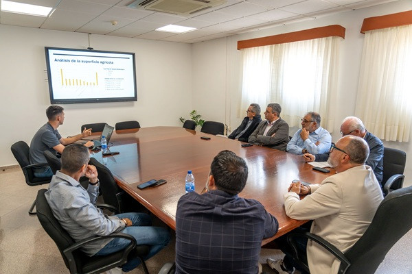 El Ayuntamiento presenta al Cabildo el proyecto para mejorar todo el sistema hídrico en la zona alta