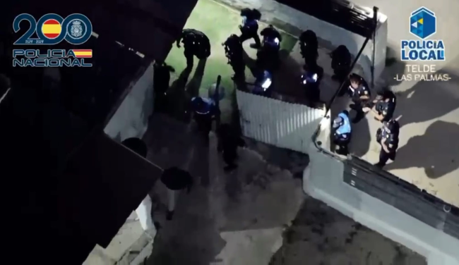 La Policía Nacional y la Policía Local de Telde desmantelan una fiesta ilegal con unas 200 personas e intervienen numerosas drogas