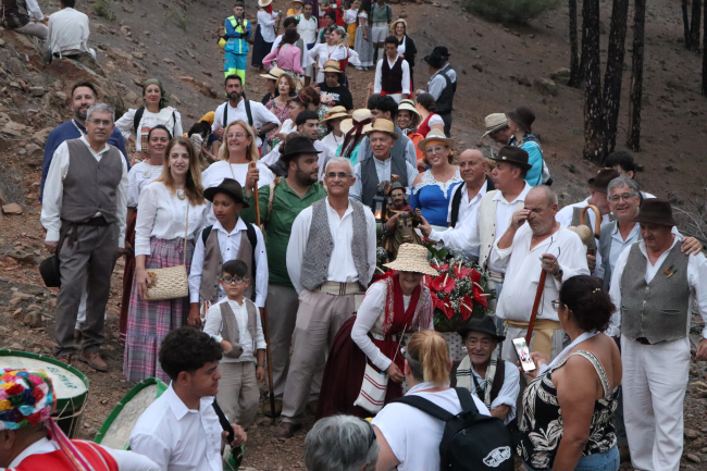 Tunte se prepara para el Año Jacobeo 2027 tras la tradicional Bajada de Santiago El Chico
