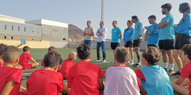 Más de 800 niños disfrutan de los campus multideportivos del municipio