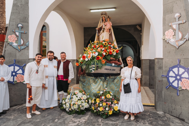 Más de 10.000 personas participan en la Romería-Ofrenda de la Virgen del Carmen de Arguineguín
