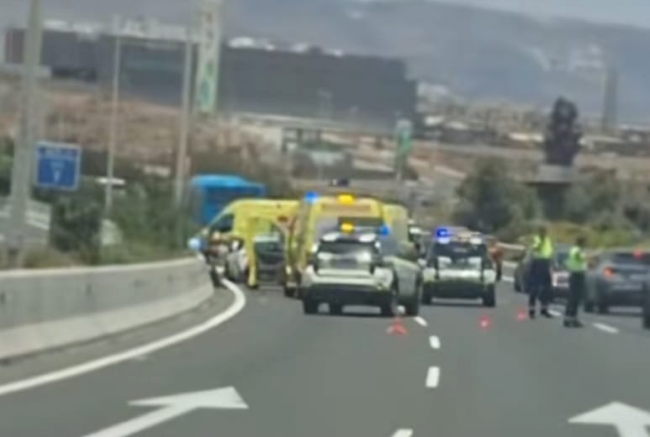 Tres personas heridas, una de ellas en estado crítico, tras una colisión múltiple en la GC-1 a su paso por Telde