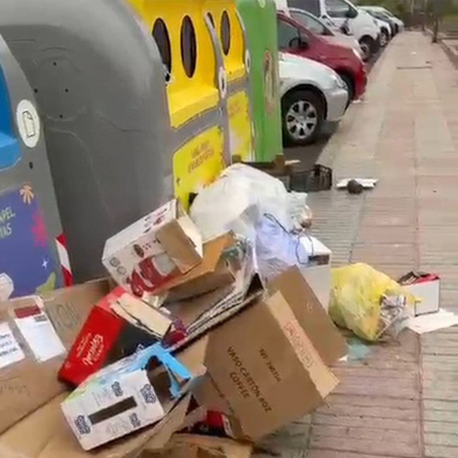 San Bartolomé de Tirajana pide plegar las cajas de cartón para evitar su acumulación en las aceras