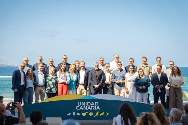 Una veintena de formaciones canarias se unen a  Primero Canarias y Coalición Canaria para concurrir a las elecciones generales